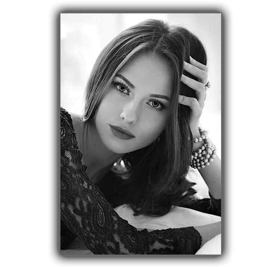 photo of a beautiful girl from World War II vintage retro WW2 Photo Glossy 4*6 in A047