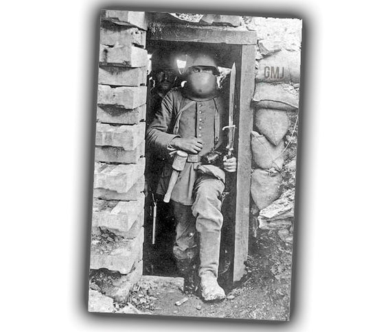 soldier in a dugout World War I vintage retro WW2 Photo Glossy 4*6 in A049