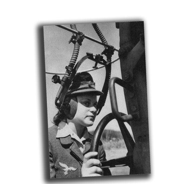 woman german officer listens to the sky vintage retro WW2 Photo Glossy 4*6 in B039