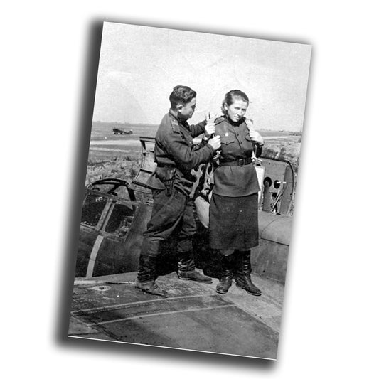 Soviet female pilot in uniform vintage retro WW2 Photo Glossy 4*6 in B051