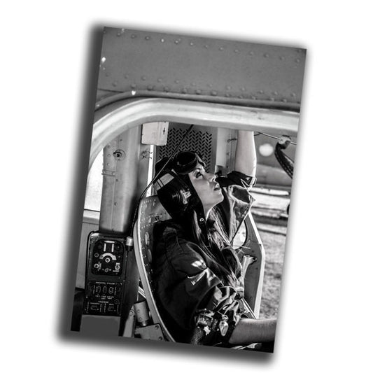 girl pilot inside the cockpit vintage retro WW2 Photo Glossy 4*6 in B052