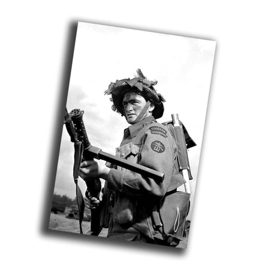 British soldier protective equipment and camouflage vintage retro WW2 Photo Glossy 4*6 in B054