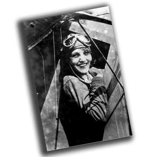 beautiful girl from the Second World War vintage retro WW2 Photo Glossy 4*6 in B056