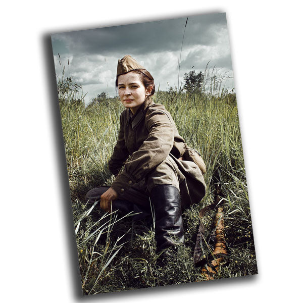 Soviet woman sniper with rifle from the 1940s WW2 Photo Glossy 4*6 in C038