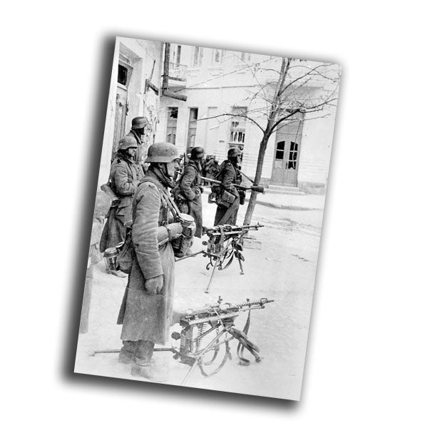 German soldiers with weapons on the streets of Europe  WW2 Photo Glossy 4*6 in C045
