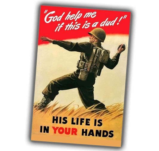 God help me if this dud - his life is in your hands WW2 Photo Glossy 4*6 in F037