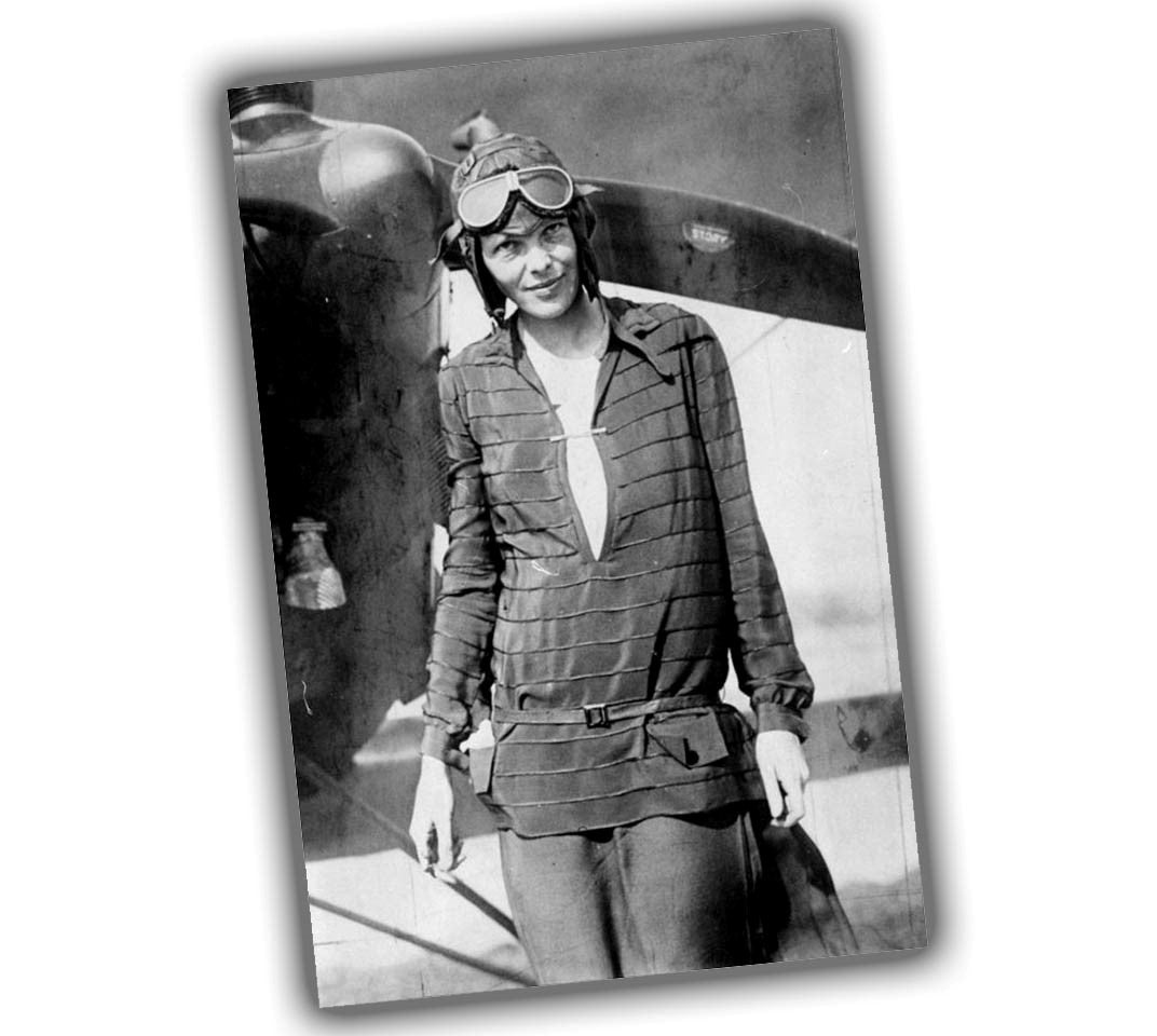 vintage-style illustration of a classic military woman from the WW2 Photo Glossy 4*6 in I042