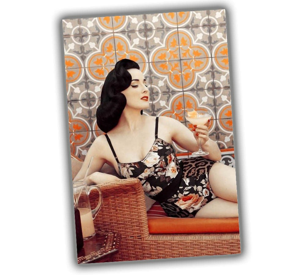 vintage classic retro style woman WW2 Photo Glossy 4*6 in J054