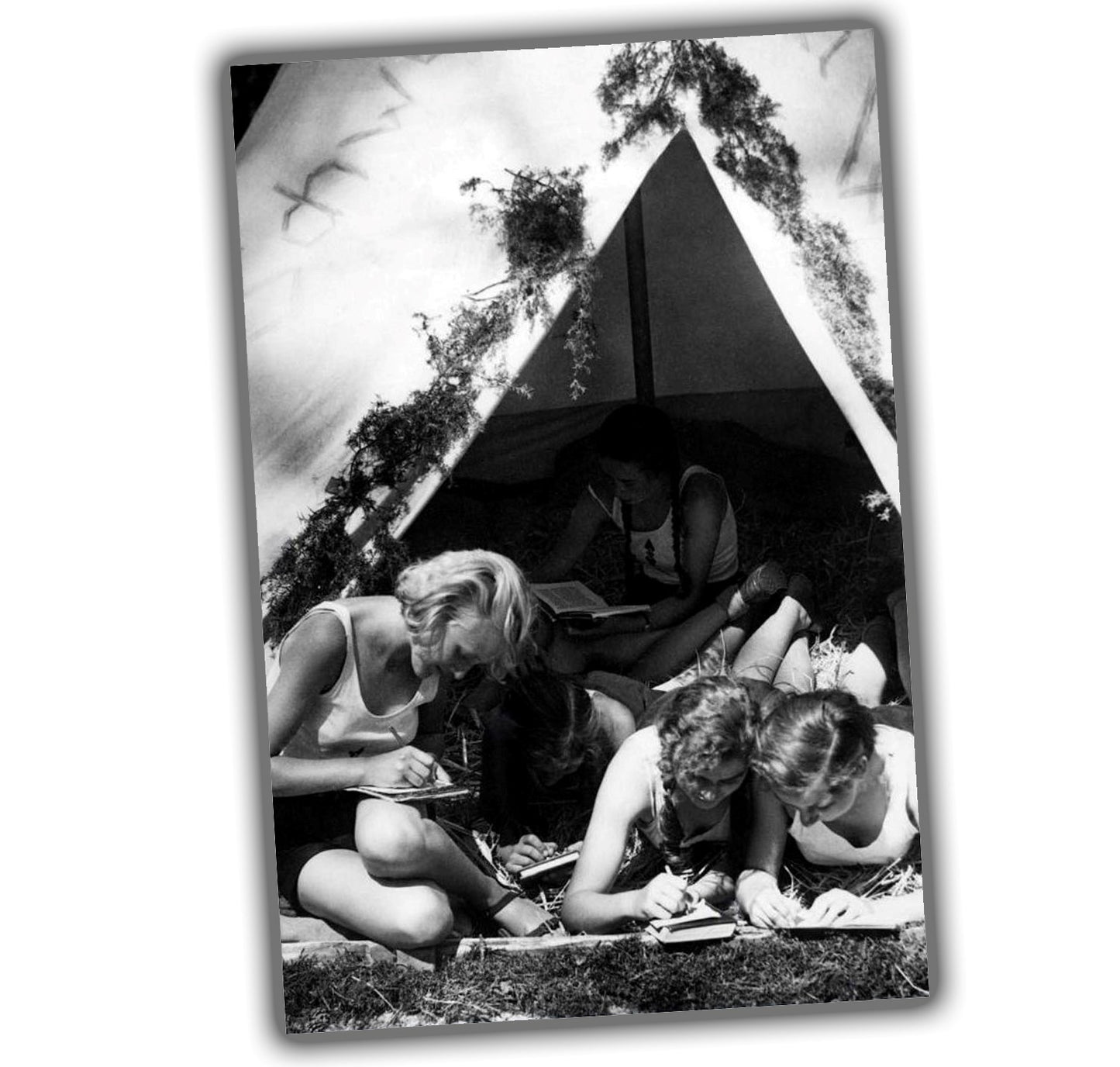 vintage classic girls sports tents WW2 Photo Glossy 4*6 in K046